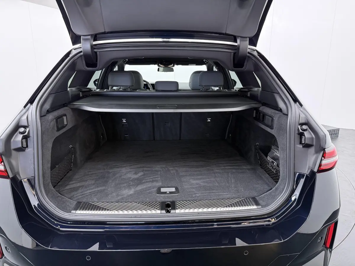 550e xDrive M Sport Pro | SoH 100% | Panoramadak | Trekhaak | Bowers &Wilkins | Driving Assistant Professional