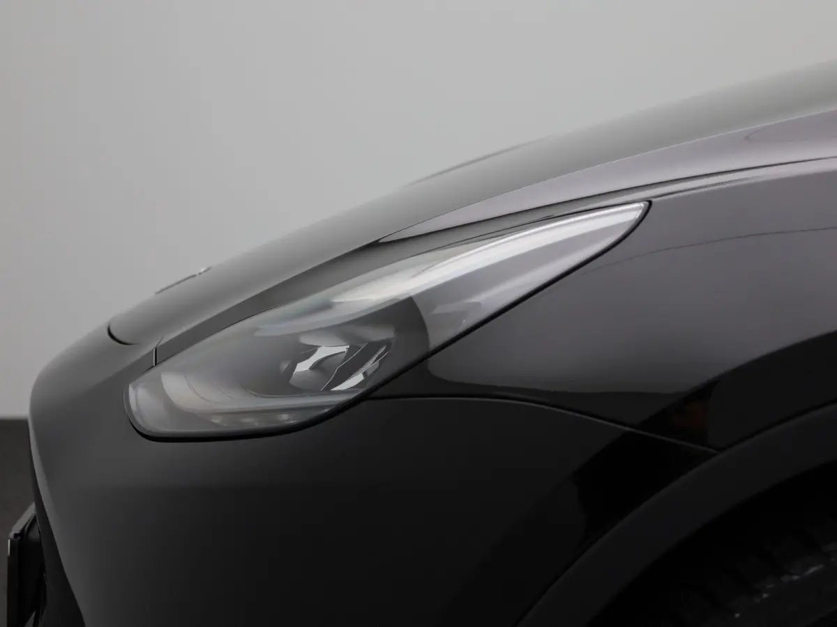 Performance AWD 75 kWh | PANODAK | 21 INCH VELGEN | 360 CAMERA | STOEL-STUURWIELVERWARMING