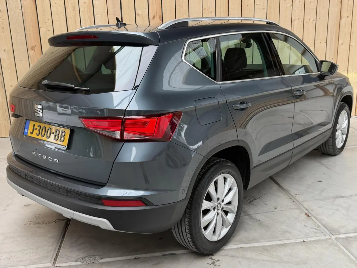 1.0 EcoTSI Style Business Intense Alcantara | Apple CarPlay/Android Auto Full-link | Achteruitrijcamera | Cruise & climate control | DAB ontvanger | Groot licht assistent | LED verlichting |