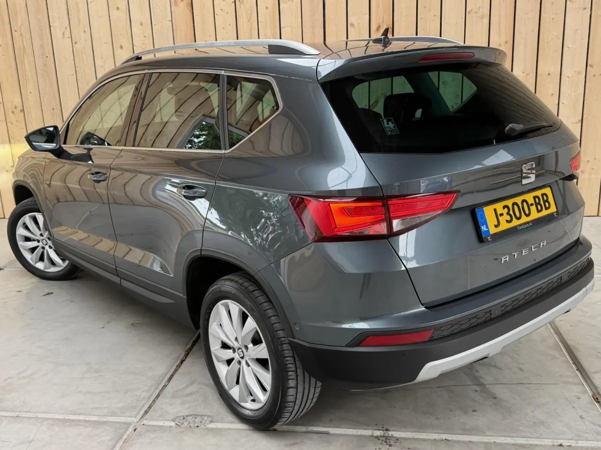 1.0 EcoTSI Style Business Intense Alcantara | Apple CarPlay/Android Auto Full-link | Achteruitrijcamera | Cruise & climate control | DAB ontvanger | Groot licht assistent | LED verlichting |
