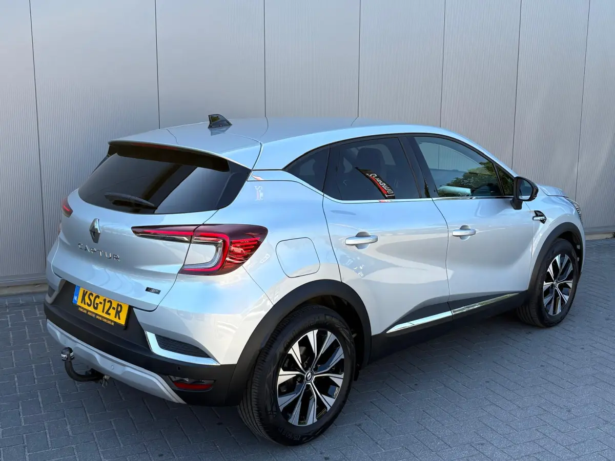 1.6 E-Tech Hybrid 145PK Automaat Techno Trekhaak/Gr.-navigatie/Camera/Parkeerhulp/Carplay-android