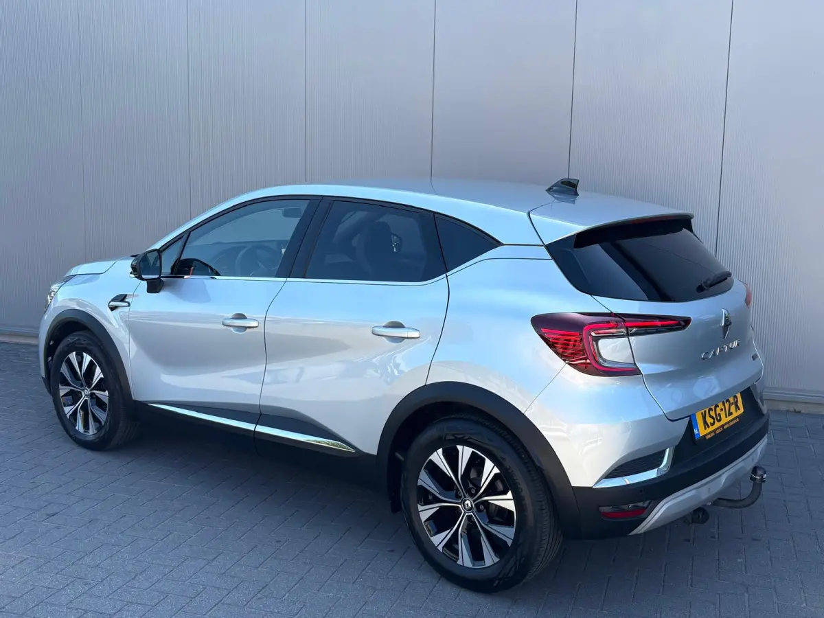 1.6 E-Tech Hybrid 145PK Automaat Techno Trekhaak/Gr.-navigatie/Camera/Parkeerhulp/Carplay-android