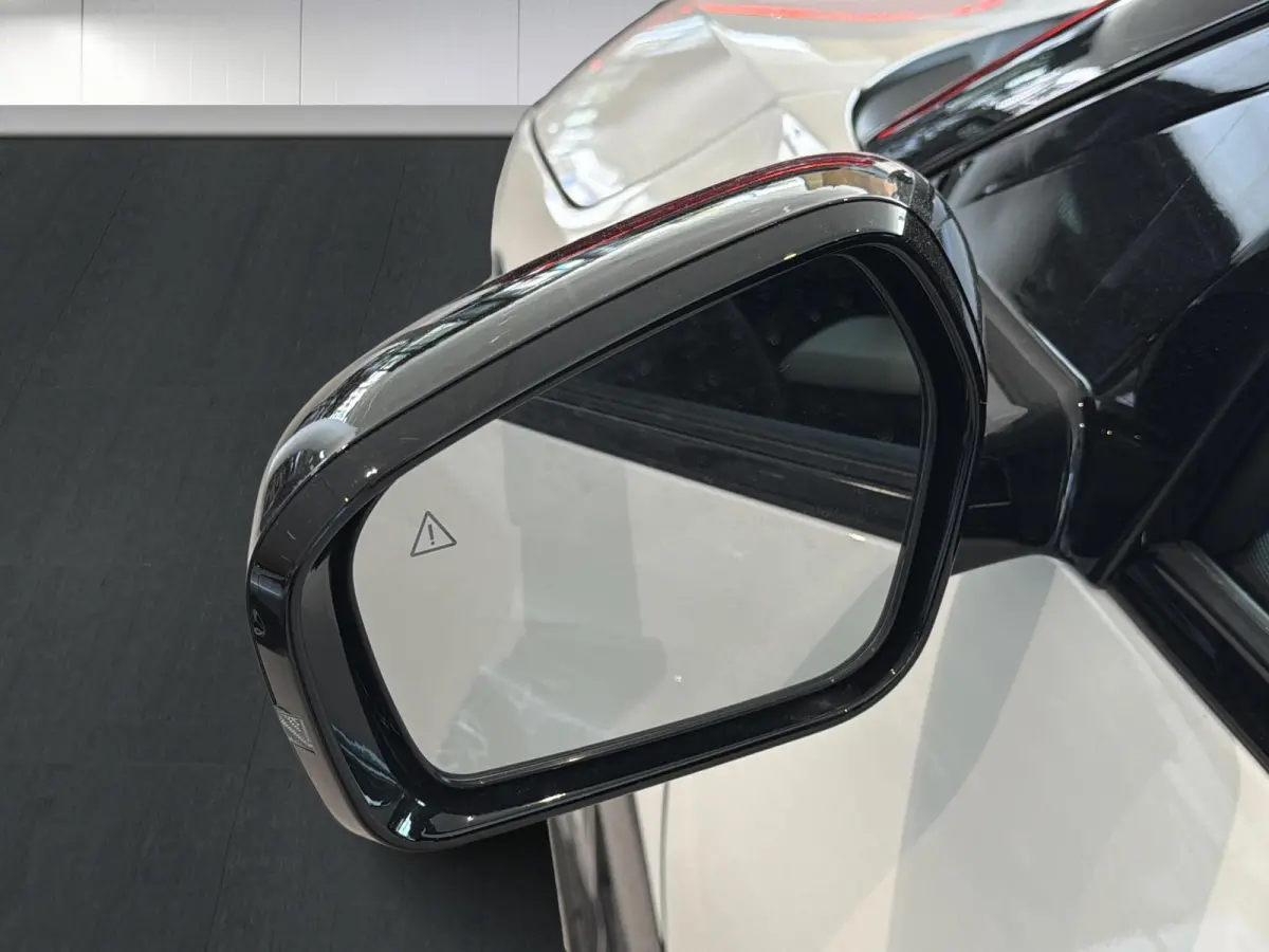 GT-Line Business Edition 81.4 kWh | Stoel- en stuurwielverwarming | Adaptieve Cruisecontrol | Privacy glass | Achteruitrijcamera | Elektrisch verstelbare voorstoelen |