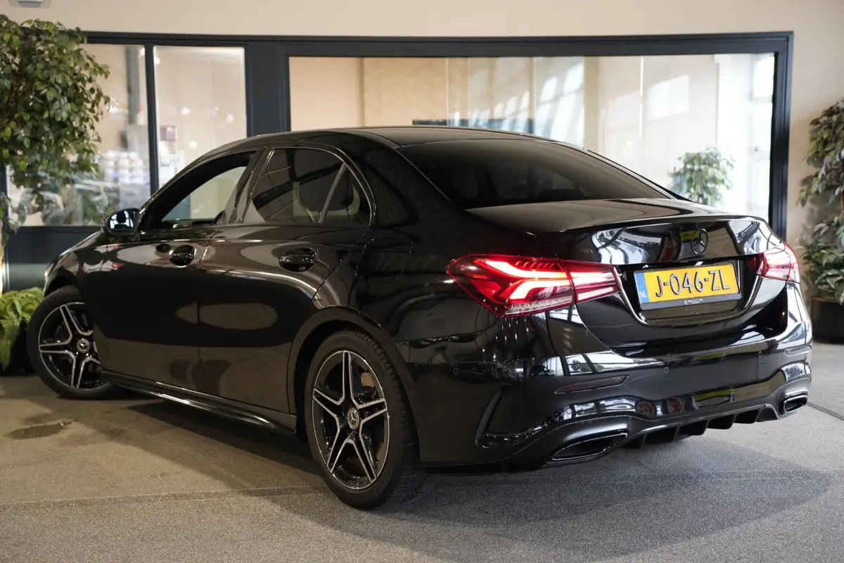 250 e Business Solution AMG Navi Cruise CAM Ambient