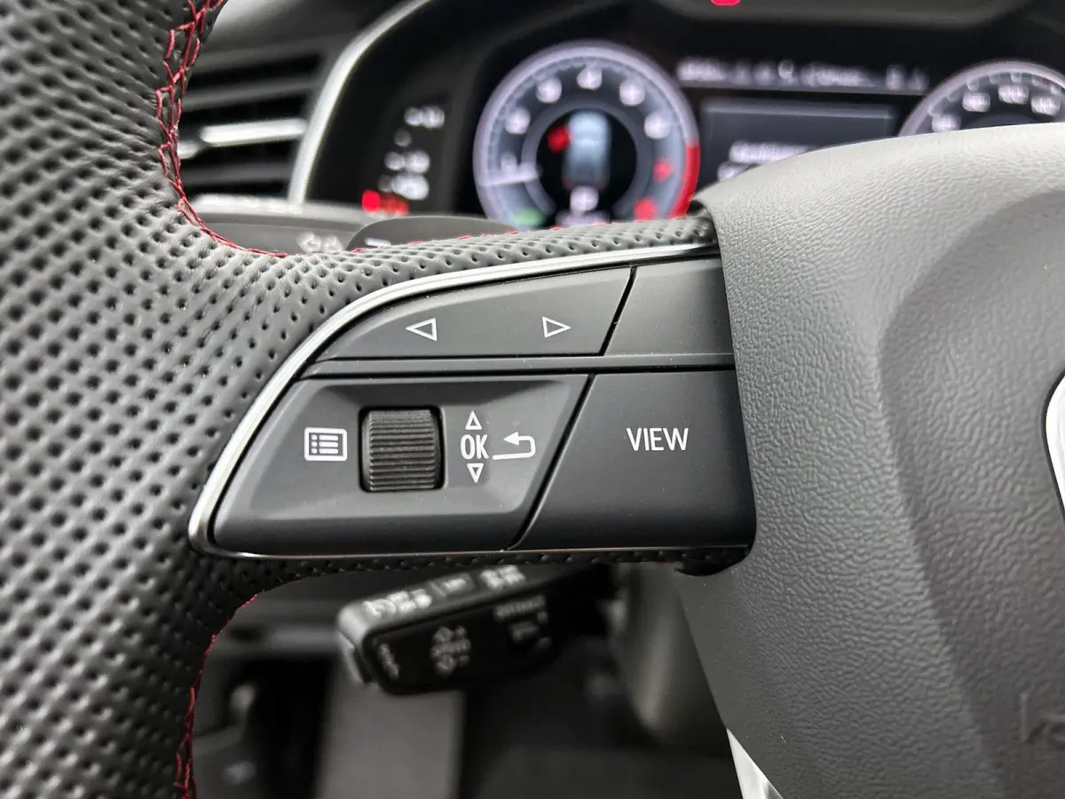60 TFSI e quattro Pro Line S Competition 490 PK | Adaptive cruise control | Glazen panoramadak | Bang & Olufsen | Head-up display | Luchtvering | 360 graden camera | Alarm Klasse III | HD-ma