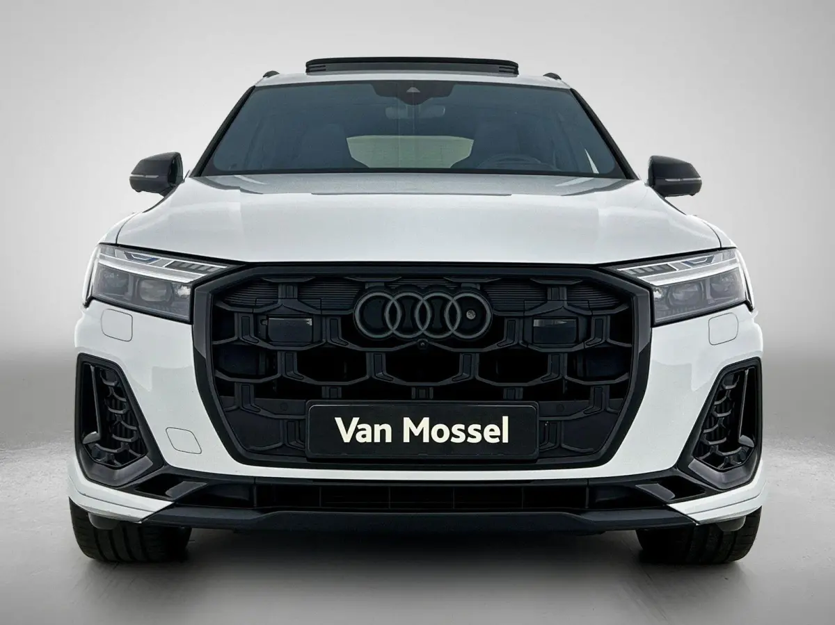 60 TFSI e quattro Pro Line S Competition 490 PK | Adaptive cruise control | Glazen panoramadak | Bang & Olufsen | Head-up display | Luchtvering | 360 graden camera | Alarm Klasse III | HD-ma