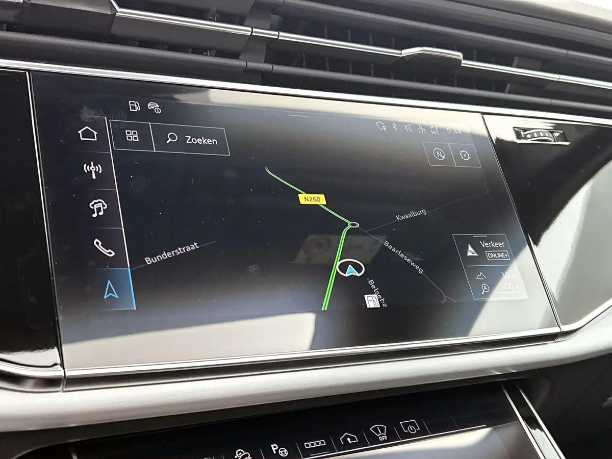 60 TFSI e quattro Pro Line S Competition 490 PK | Adaptive cruise control | Glazen panoramadak | Bang & Olufsen | Head-up display | Luchtvering | 360 graden camera | Alarm Klasse III | HD-ma