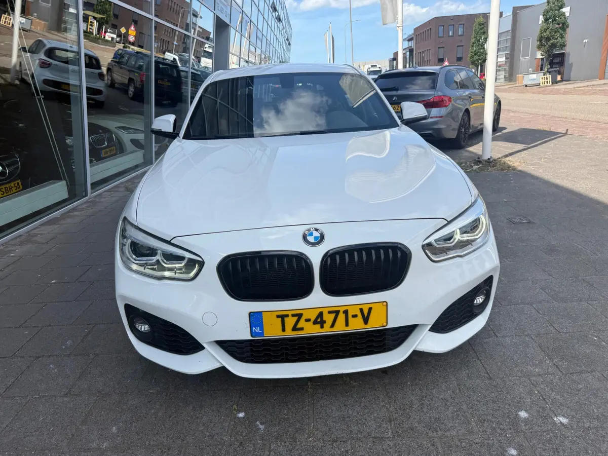118i M Sport Lease Executive