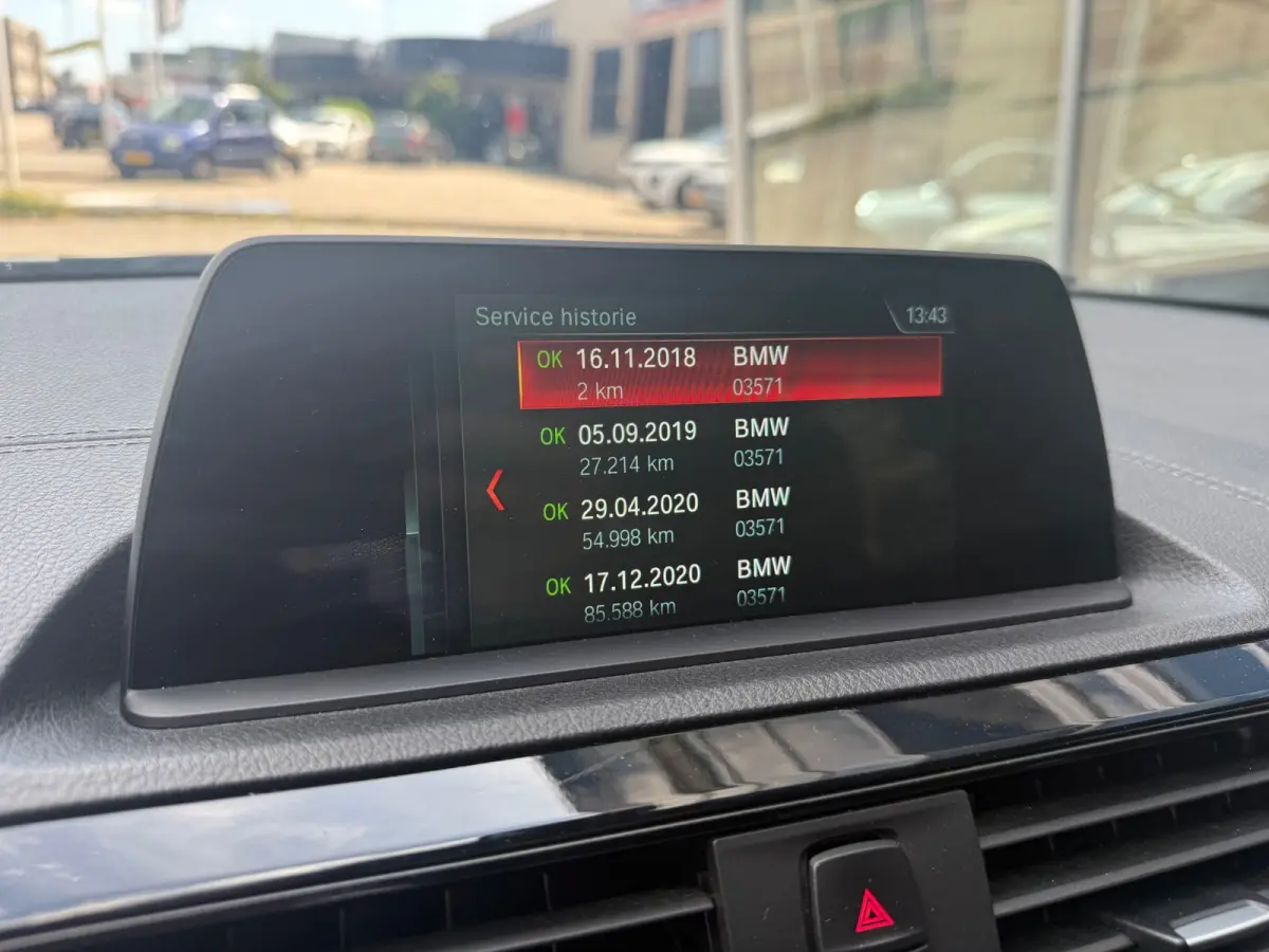 118i M Sport Lease Executive