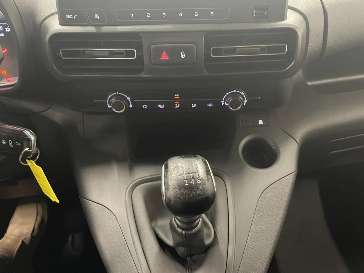 1.2 Turbo L2H1 110 pk 7persoons Life Airco Cruise Control DAB