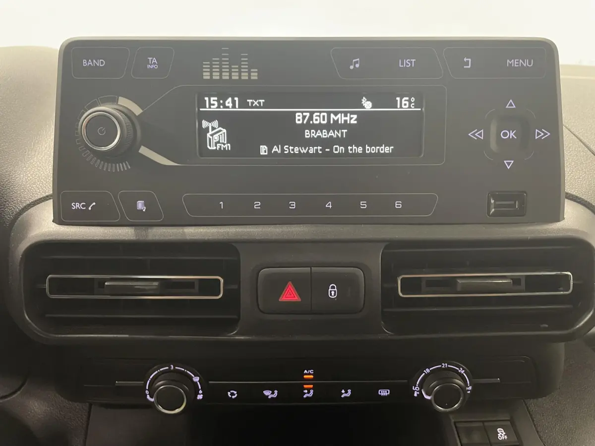 1.2 Turbo L2H1 110 pk 7persoons Life Airco Cruise Control DAB