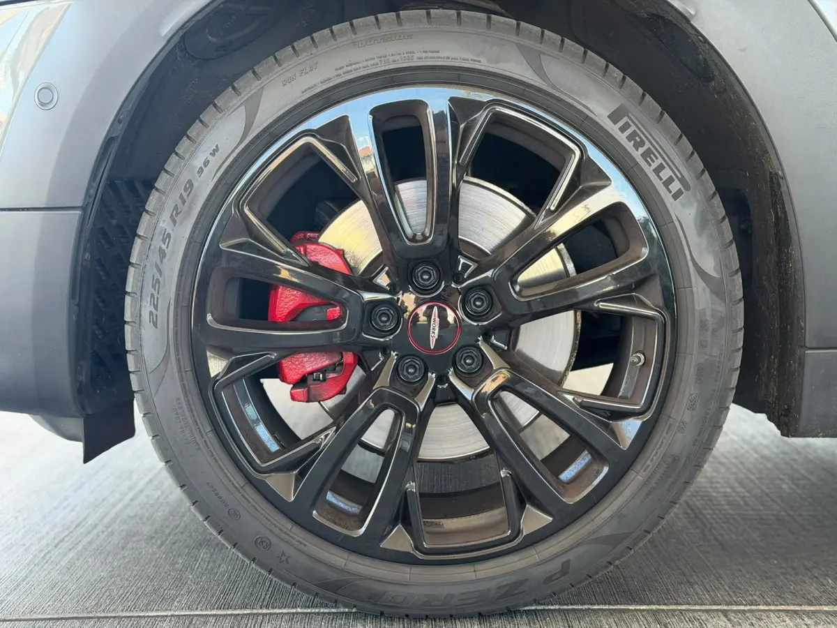 Cooper S ALL4 JCW Hammersmith (Dealer OndH, Panorama, Head-up, StoelV, Carplay, Camera, Leder, Addapt Cruise, Etc)