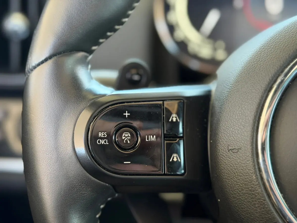 Cooper S ALL4 JCW Hammersmith (Dealer OndH, Panorama, Head-up, StoelV, Carplay, Camera, Leder, Addapt Cruise, Etc)