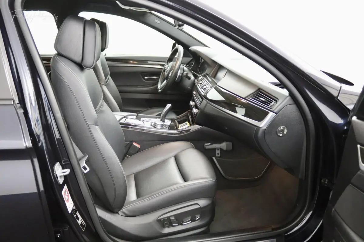 520i M-Sport pakket, blauw, automaat