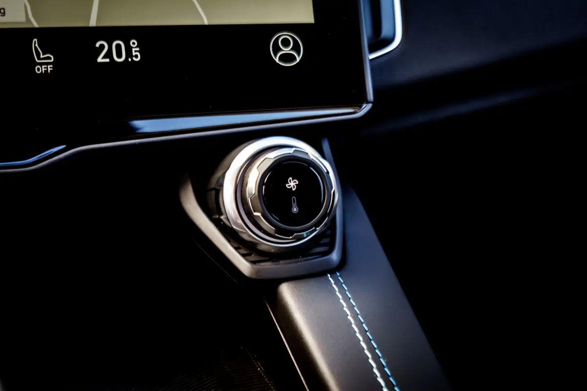 1.5 Plug-in Hybrid 262 Pk I Trekhaak | Panoramadak I Adapt. Cruise | Full Map Navi I Carplay I 20 inch. LMV l 1e eigenaar