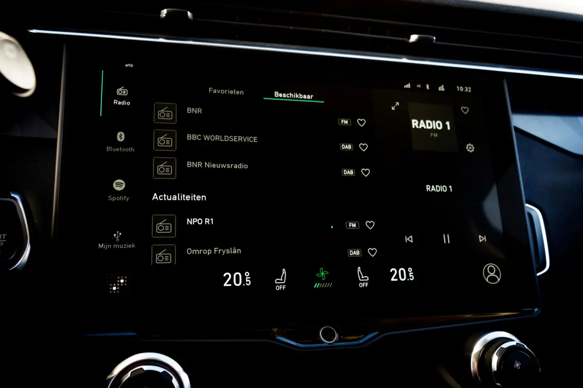 1.5 Plug-in Hybrid 262 Pk I Trekhaak | Panoramadak I Adapt. Cruise | Full Map Navi I Carplay I 20 inch. LMV l 1e eigenaar