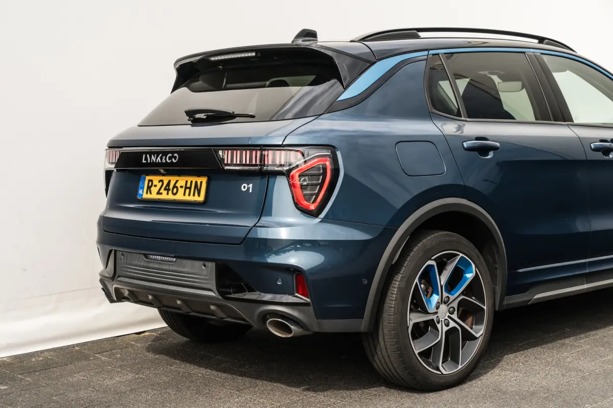 1.5 Plug-in Hybrid 262 Pk | Black Pack | Panoramadak | 75 km Elektrisch | 360 Camera | Full Map Navi | NL Auto | 20 inch. LMV | 1e eigenaar
