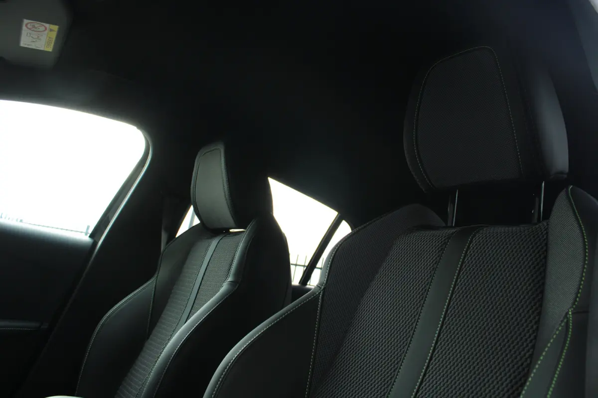 Hybrid 100 e-DCS6 GT | Automaat | Navigatie | Camera | Apple carplay | Mild Hybrid | Cruise Control