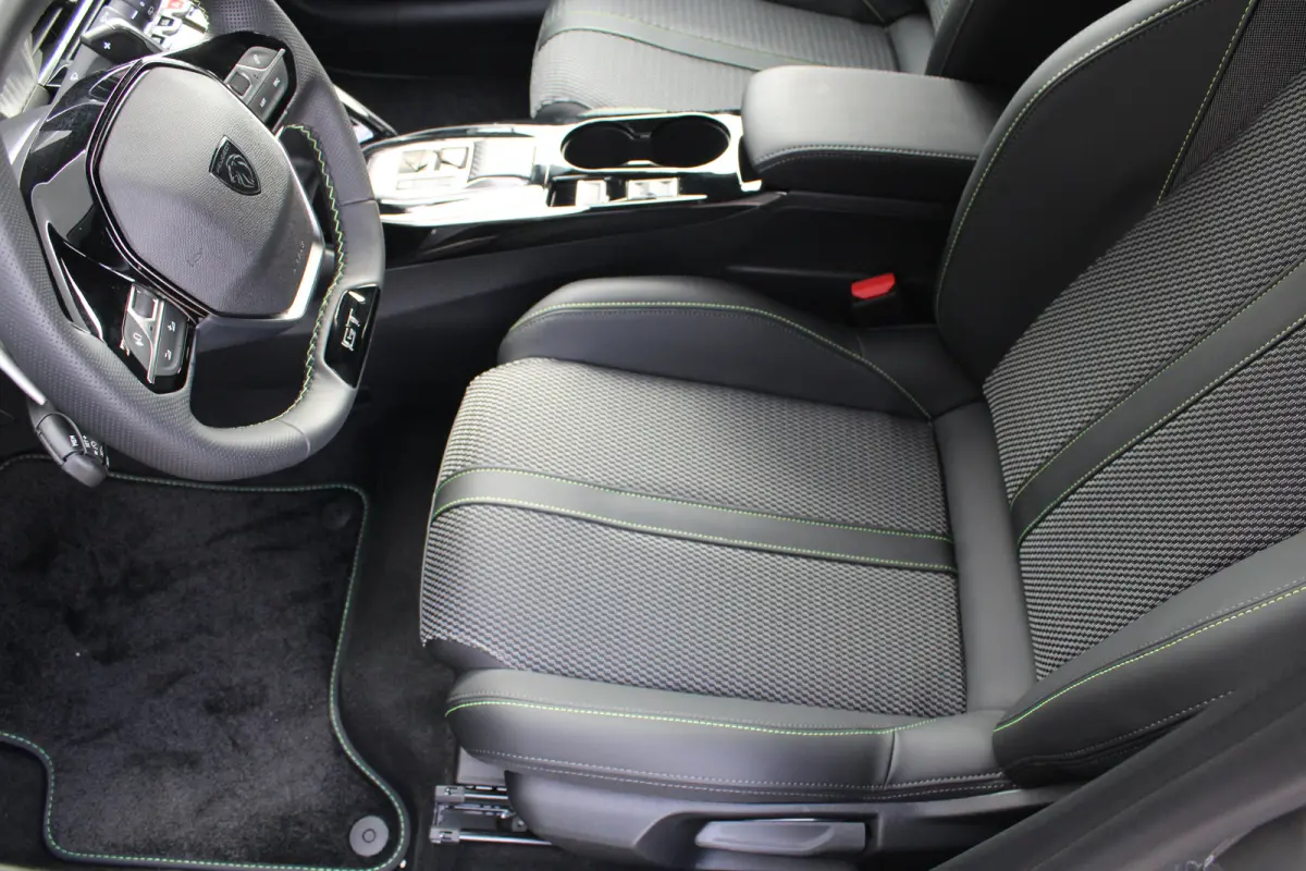 Hybrid 100 e-DCS6 GT | Automaat | Navigatie | Camera | Apple carplay | Mild Hybrid | Cruise Control
