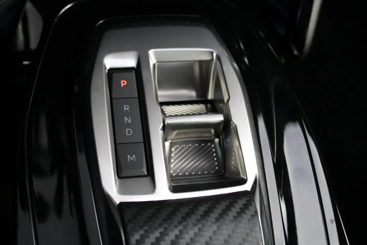 Hybrid 100 e-DCS6 GT | Automaat | Navigatie | Camera | Apple carplay | Mild Hybrid | Cruise Control
