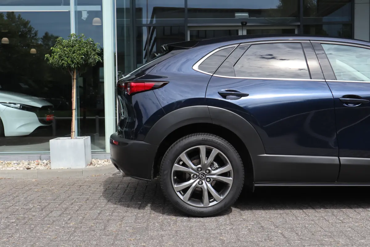 2.0 e-SkyActiv-X M Hybrid Luxury Leer / 360 Camera / Head-Up / Clima / Cruise / Audio