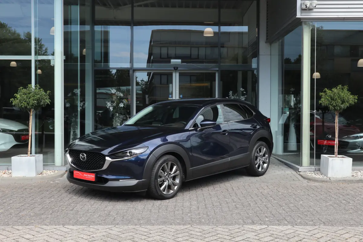 2.0 e-SkyActiv-X M Hybrid Luxury Leer / 360 Camera / Head-Up / Clima / Cruise / Audio