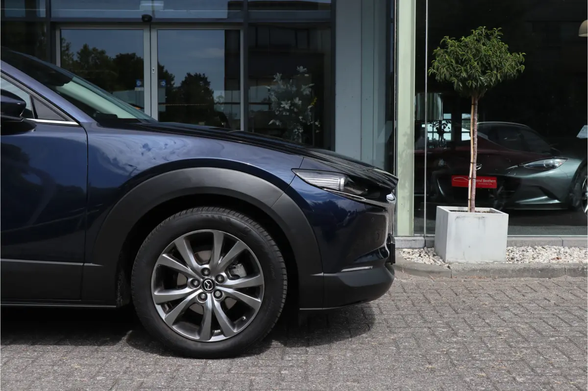 2.0 e-SkyActiv-X M Hybrid Luxury Leer / 360 Camera / Head-Up / Clima / Cruise / Audio