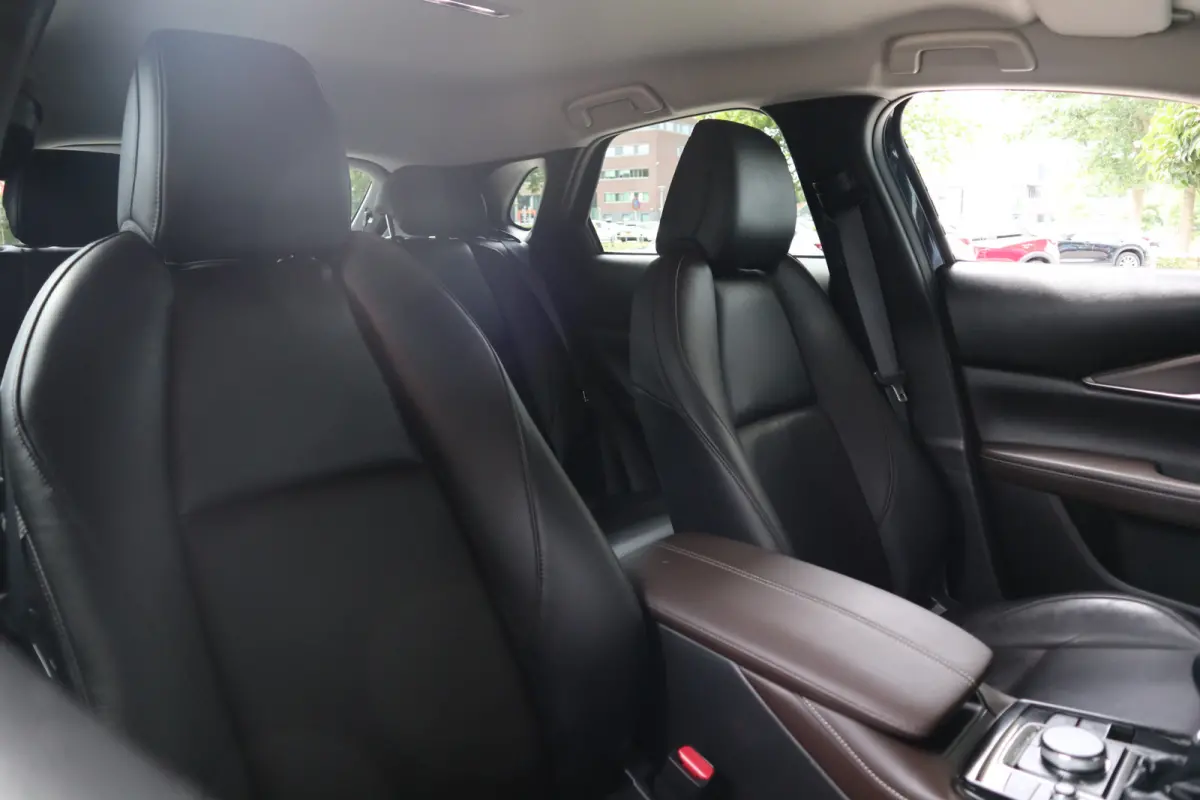 2.0 e-SkyActiv-X M Hybrid Luxury Leer / 360 Camera / Head-Up / Clima / Cruise / Audio