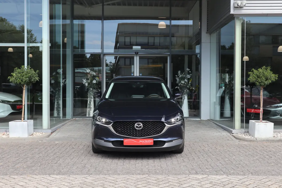 2.0 e-SkyActiv-X M Hybrid Luxury Leer / 360 Camera / Head-Up / Clima / Cruise / Audio