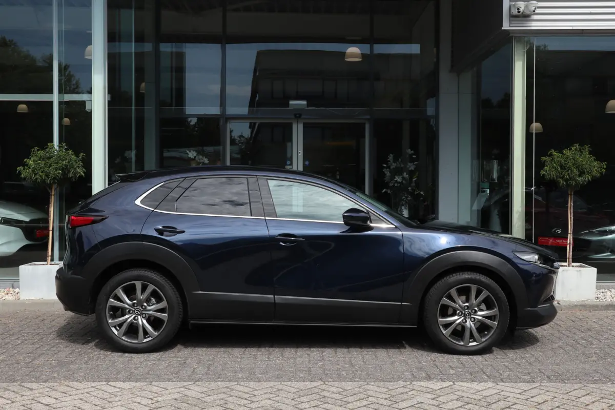 2.0 e-SkyActiv-X M Hybrid Luxury Leer / 360 Camera / Head-Up / Clima / Cruise / Audio