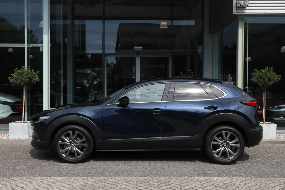2.0 e-SkyActiv-X M Hybrid Luxury Leer / 360 Camera / Head-Up / Clima / Cruise / Audio