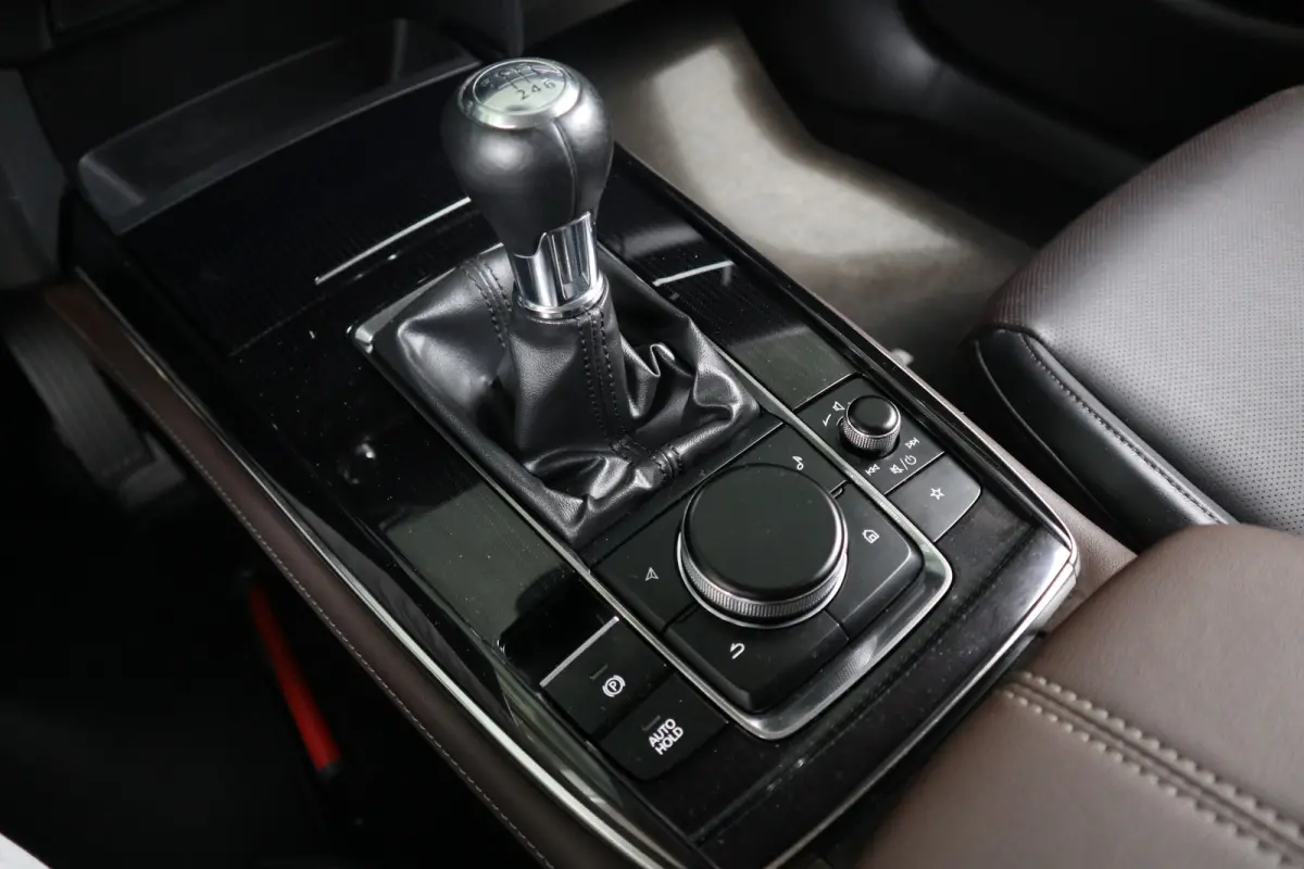 2.0 e-SkyActiv-X M Hybrid Luxury Leer / 360 Camera / Head-Up / Clima / Cruise / Audio