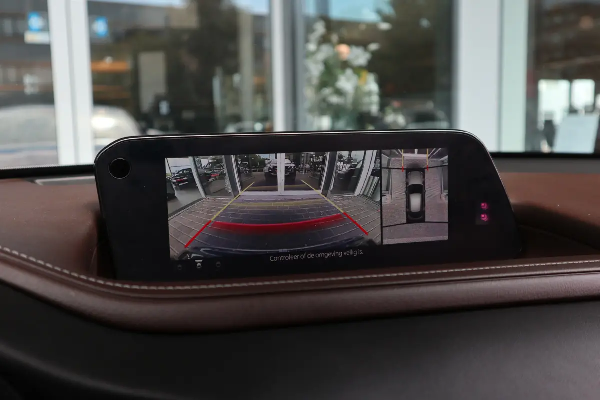 2.0 e-SkyActiv-X M Hybrid Luxury Leer / 360 Camera / Head-Up / Clima / Cruise / Audio