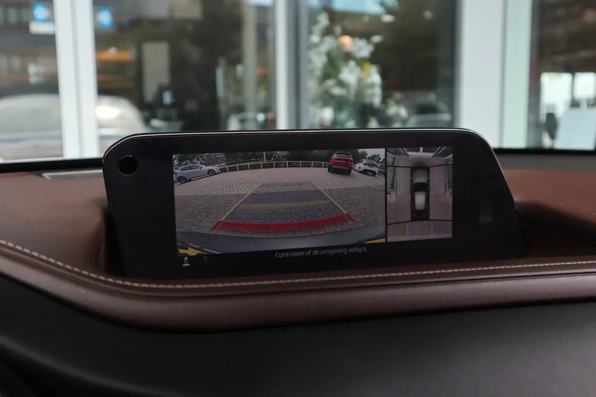 2.0 e-SkyActiv-X M Hybrid Luxury Leer / 360 Camera / Head-Up / Clima / Cruise / Audio