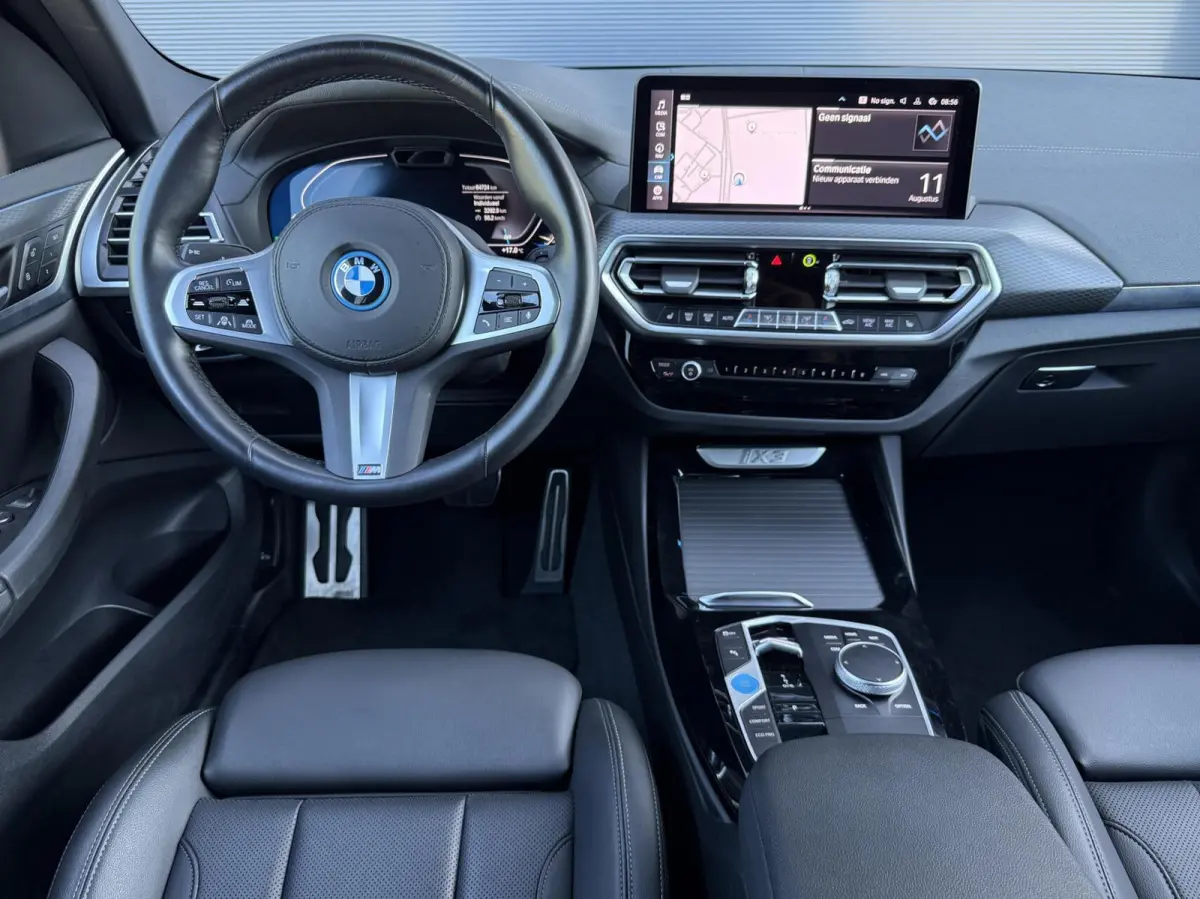 - 80 kWh M-Sport |ACC|Camera|Pano|Memory|95% SOH
