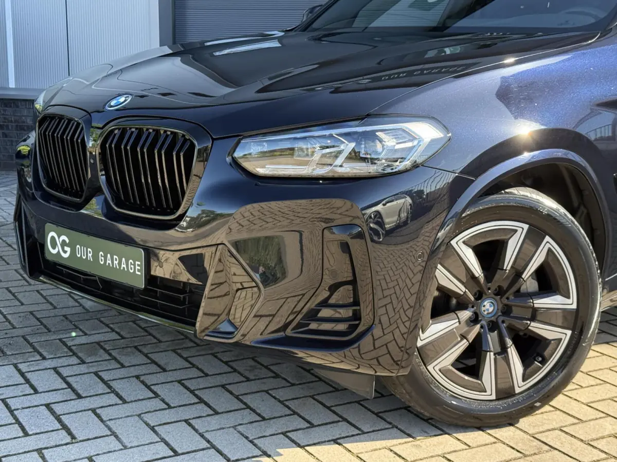 - 80 kWh M-Sport |ACC|Camera|Pano|Memory|95% SOH