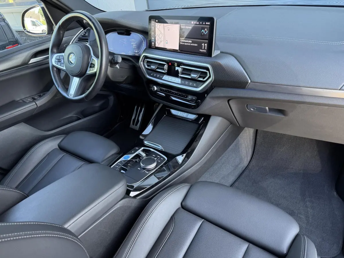 - 80 kWh M-Sport |ACC|Camera|Pano|Memory|95% SOH