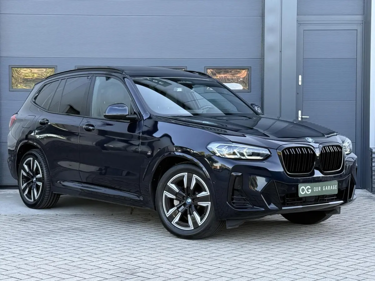 - 80 kWh M-Sport |ACC|Camera|Pano|Memory|95% SOH