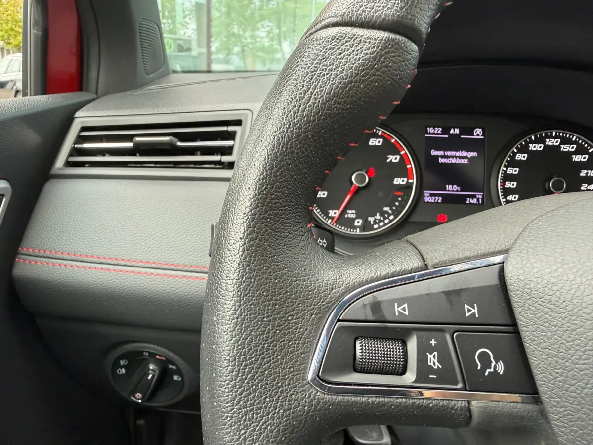 1.0 TSI FR Business Intense - Pano/Schuifdak - Climate - Navi - Org.NL