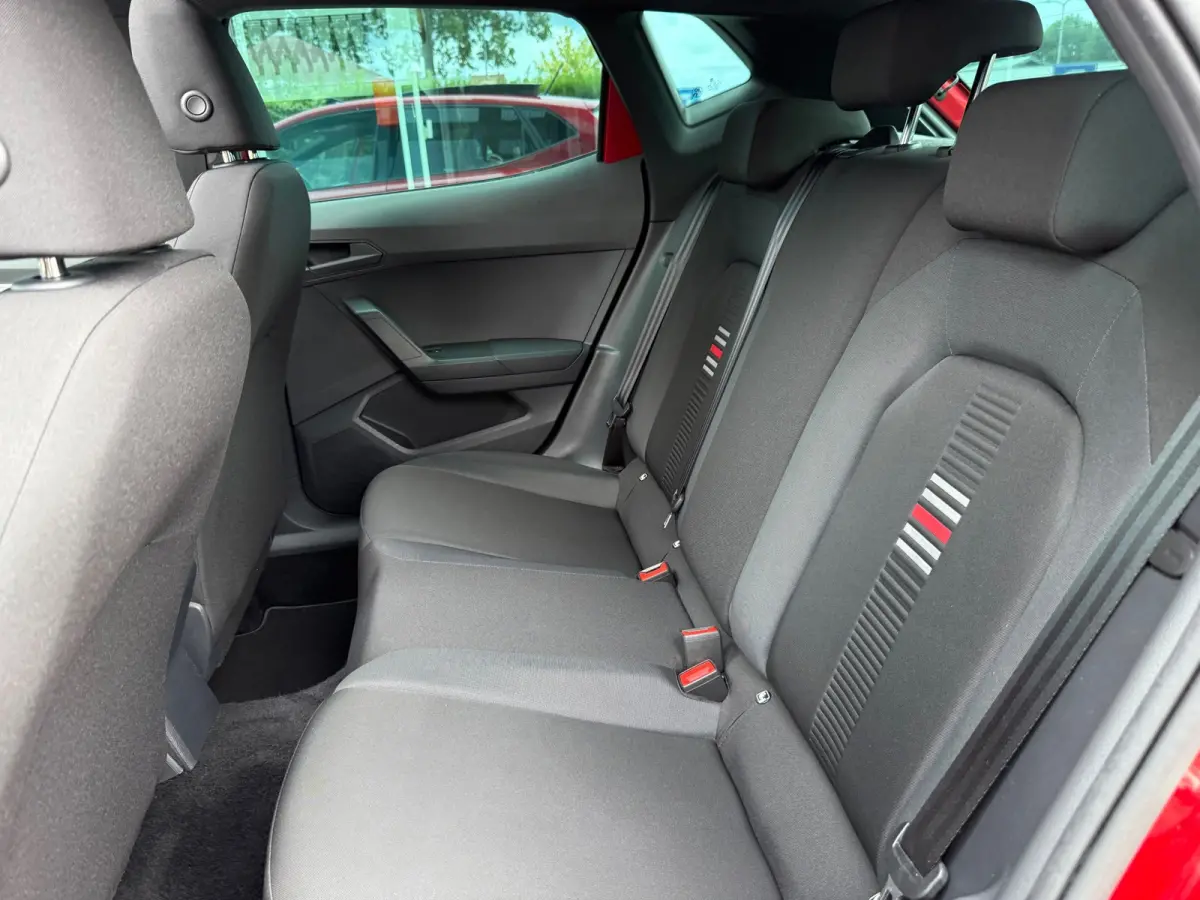 1.0 TSI FR Business Intense - Pano/Schuifdak - Climate - Navi - Org.NL