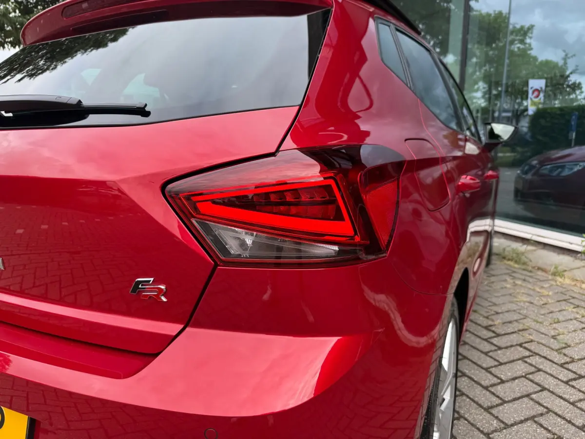 1.0 TSI FR Business Intense - Pano/Schuifdak - Climate - Navi - Org.NL