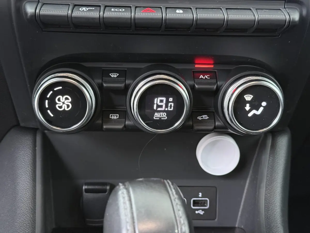 TCe 140 EDC Intens | AUTOMAAT | Trekhaak | Parkeercamera |