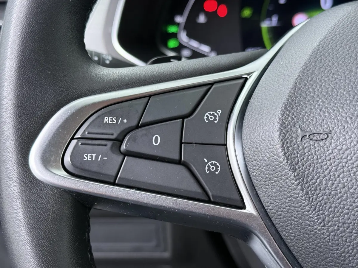 TCe 140 EDC Intens | AUTOMAAT | Trekhaak | Parkeercamera |