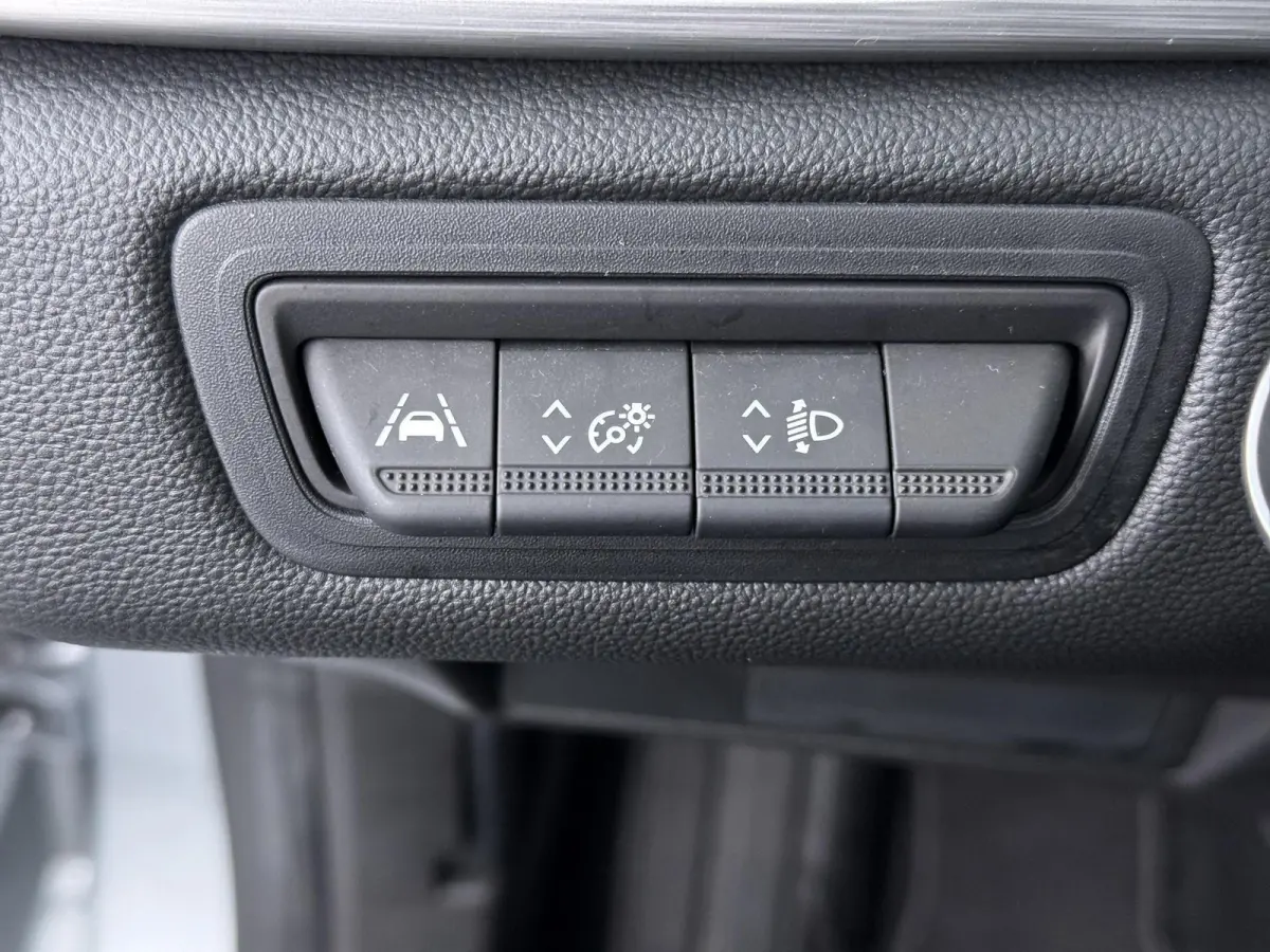 TCe 140 EDC Intens | AUTOMAAT | Trekhaak | Parkeercamera |