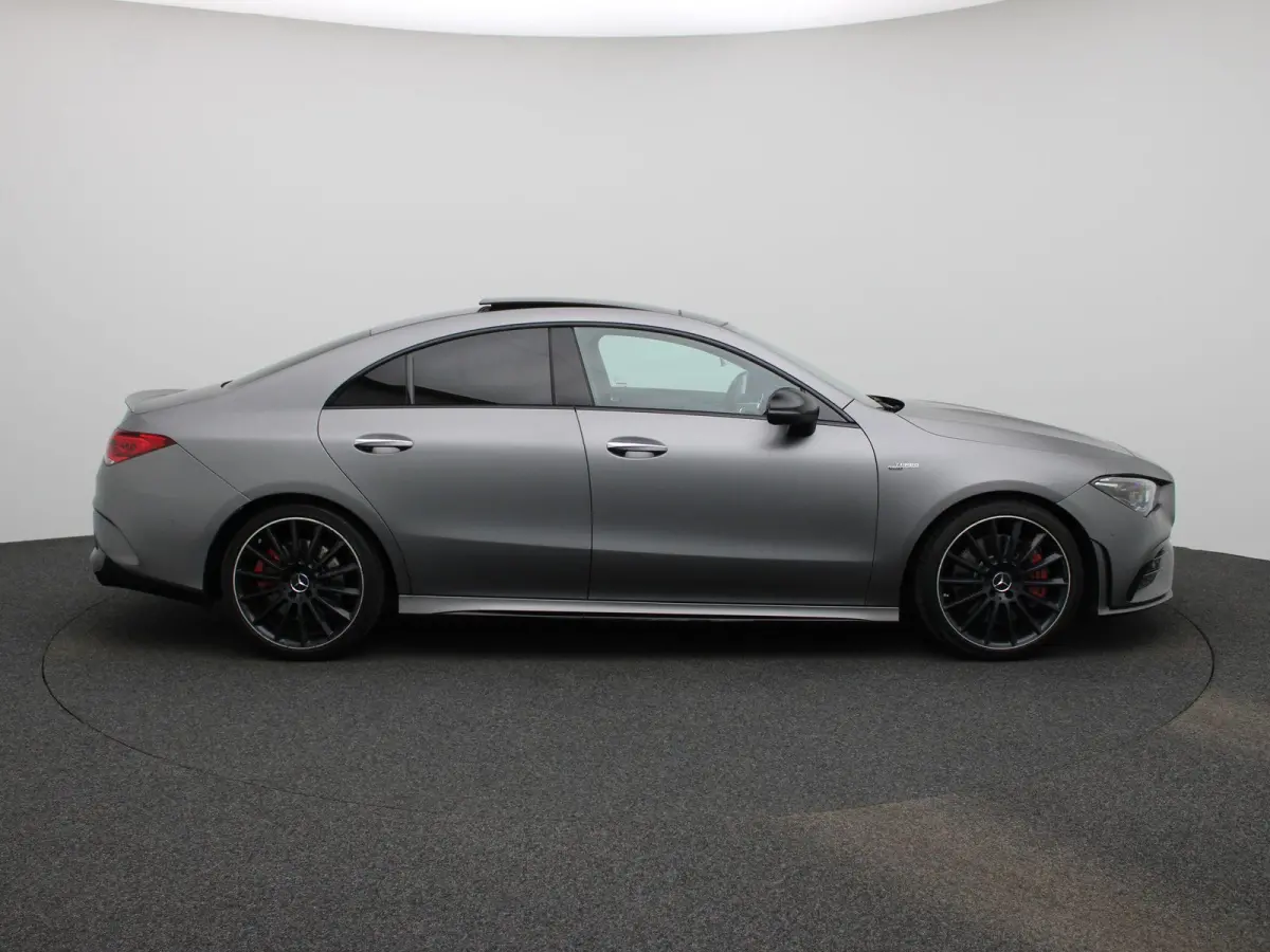 AMG 35 4MATIC Premium Plus | Automaat | Apple Carplay / Android Auto | Achteruitrijcamera | Panoramadak | Parkeersensoren |