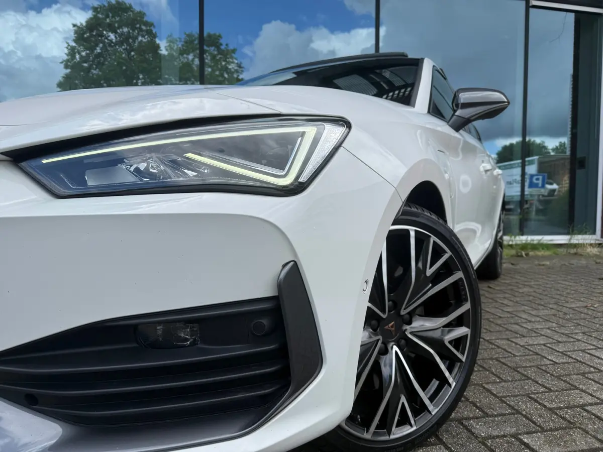 1.4 e-Hybrid VZ Performance - Automaat - Pano/Schuifdak - Navi - org.NL