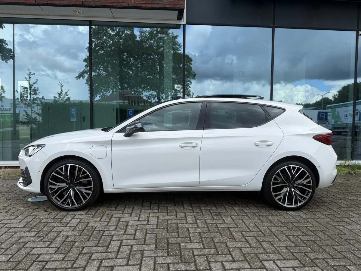 1.4 e-Hybrid VZ Performance - Automaat - Pano/Schuifdak - Navi - org.NL