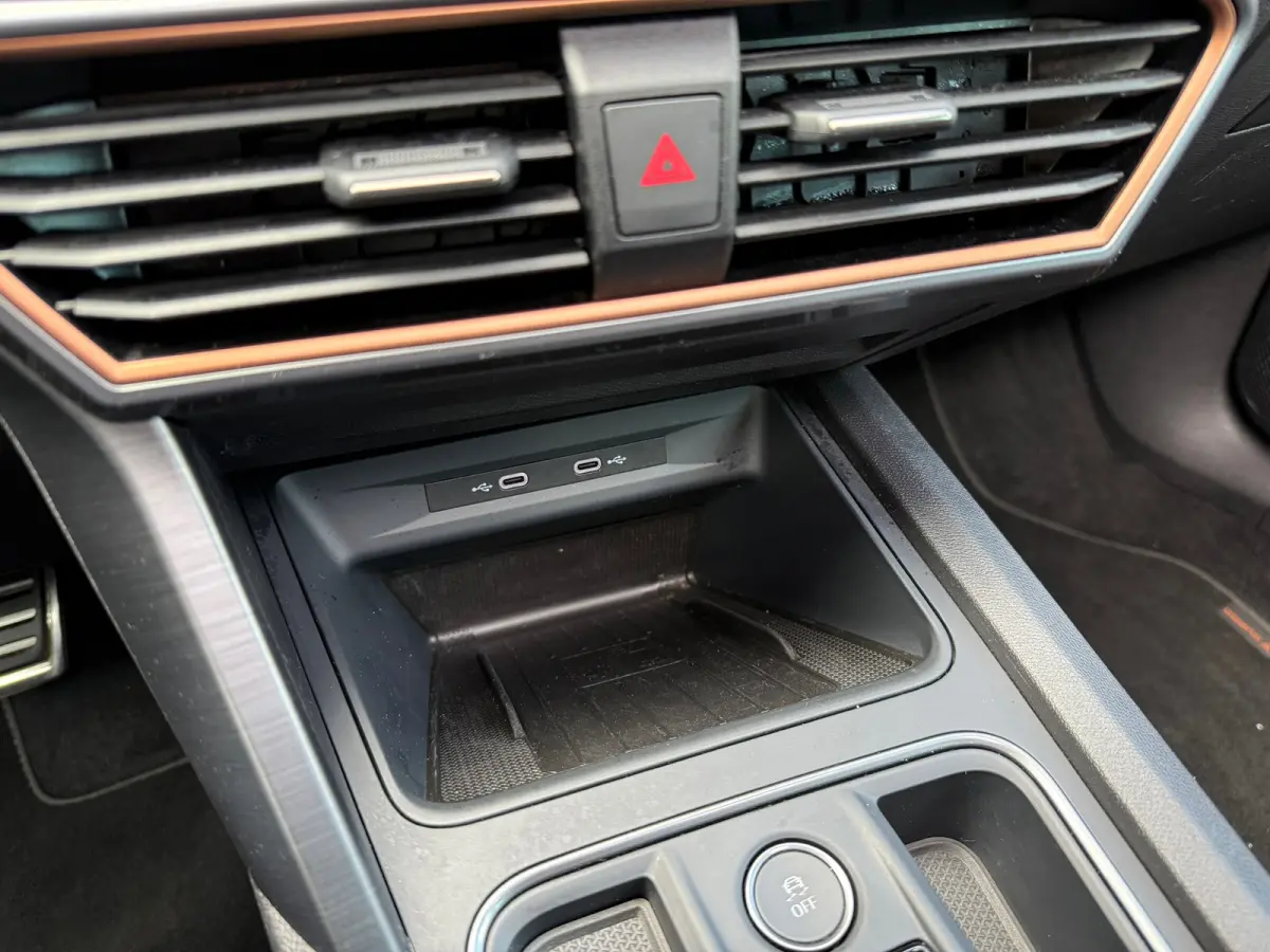 1.4 e-Hybrid VZ Performance - Automaat - Pano/Schuifdak - Navi - org.NL