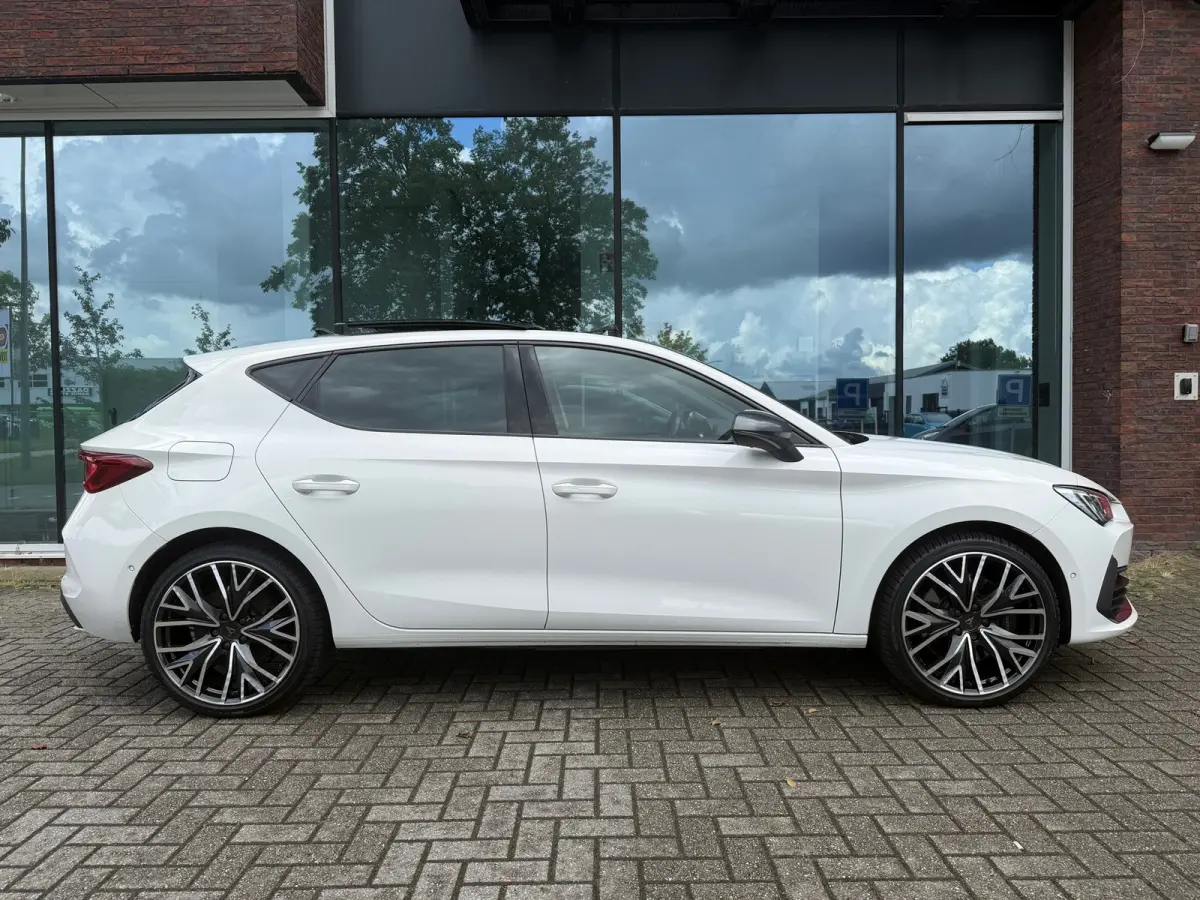 1.4 e-Hybrid VZ Performance - Automaat - Pano/Schuifdak - Navi - org.NL