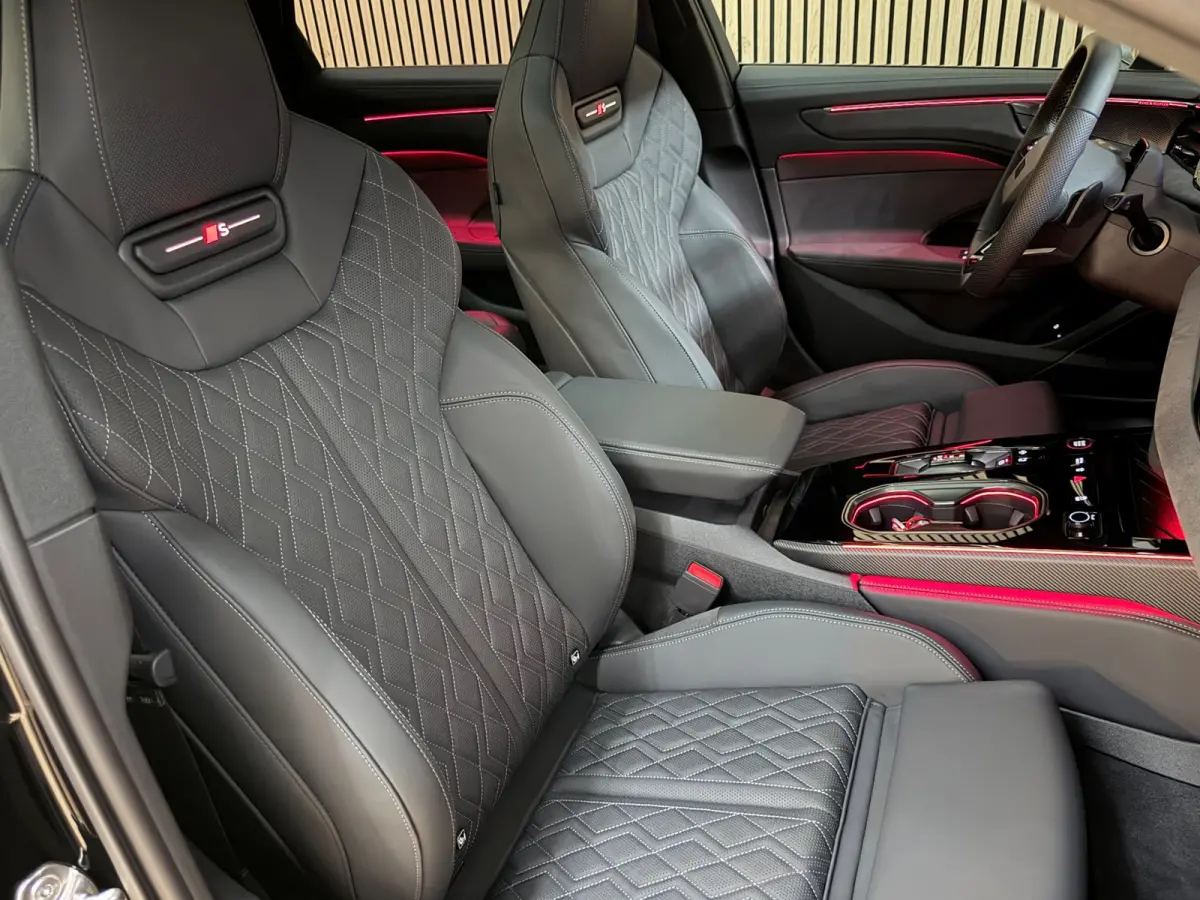 2.0 e-hybrid Quattro S edition Competition 367PK